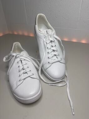 ED Ellen DeGeneres Chapala Women’s White Leather Lace Up Sneakers Size 8.5 M